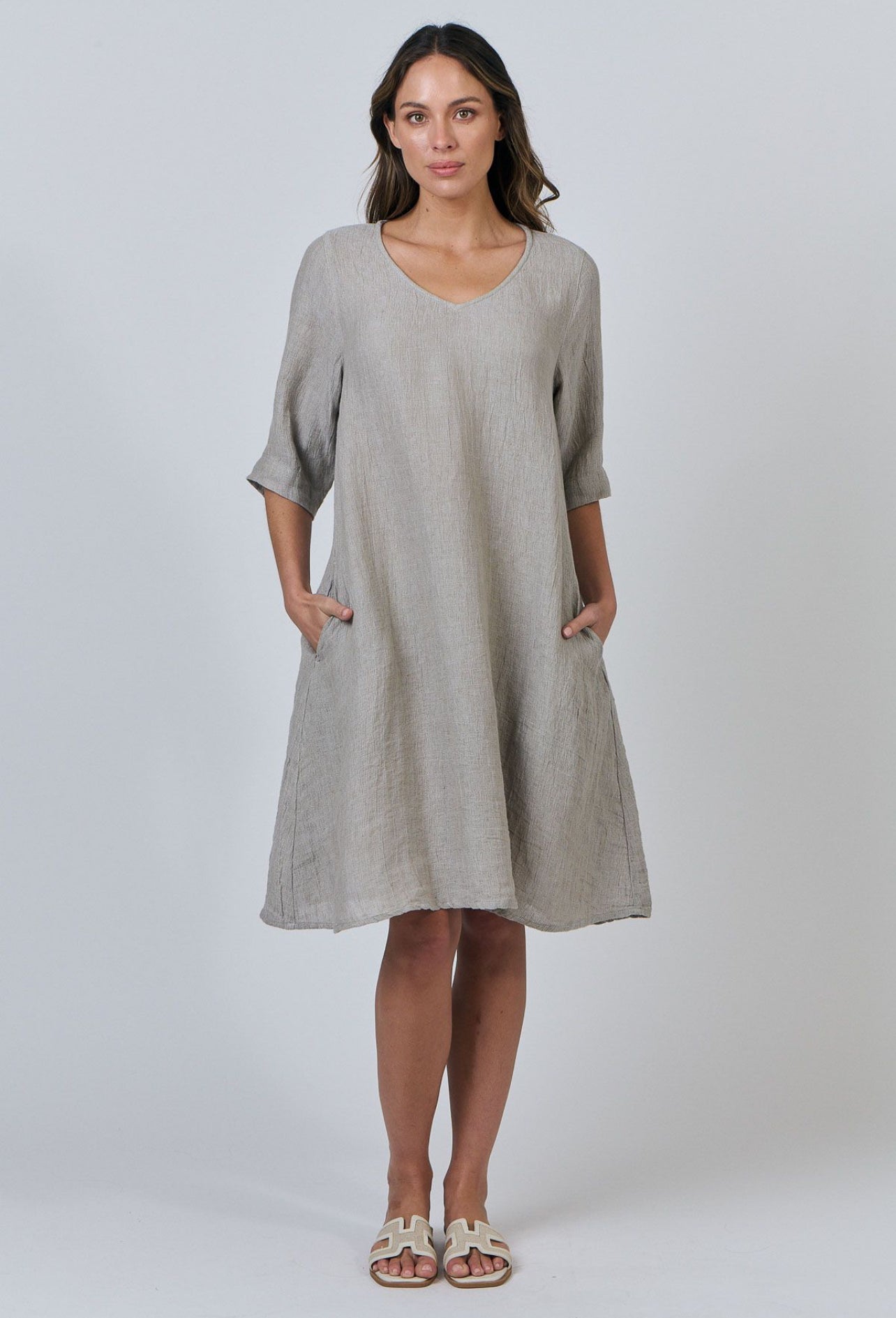 NATURALS by O&J | WOMEN’S FASHION | CEMENT SLEEVED LINEN DRESS